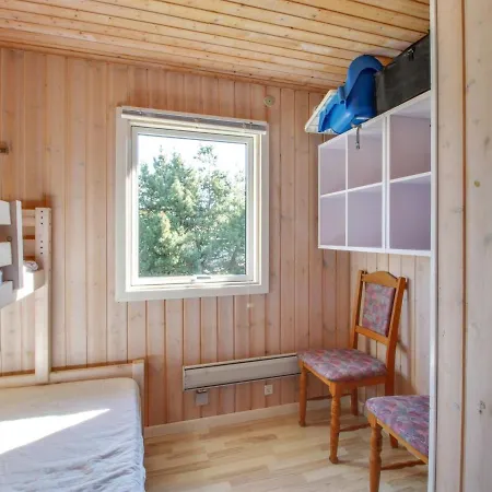 Holiday home Yanne - 400m From The Sea In Ne Jutland By Interhome