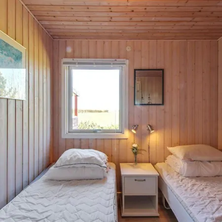 Holiday home Yanne - 400m From The Sea In Ne Jutland By Interhome Hadsund
